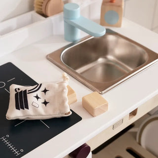 Play Kitchen with Dishwasher