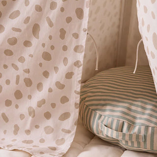 Play Tipi Tent with Dot Pattern