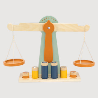 Wooden Scale with 6 Weights