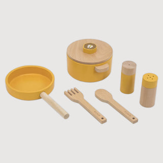 Mr. Lion Wooden Cooking Set