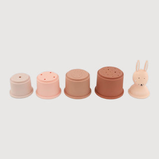Mrs. Rabbit Stacking Cups 5 Pieces