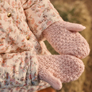 Ania Mittens – Blush