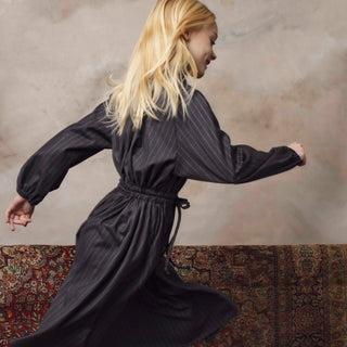 Sweep Dress in Anthracite Stripes